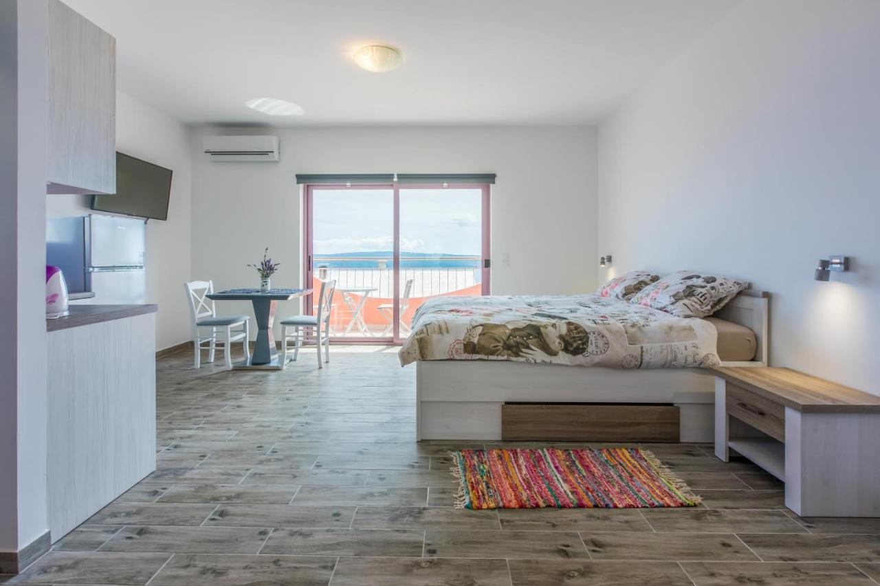 Apartmani Rino Dramalj Esterno foto