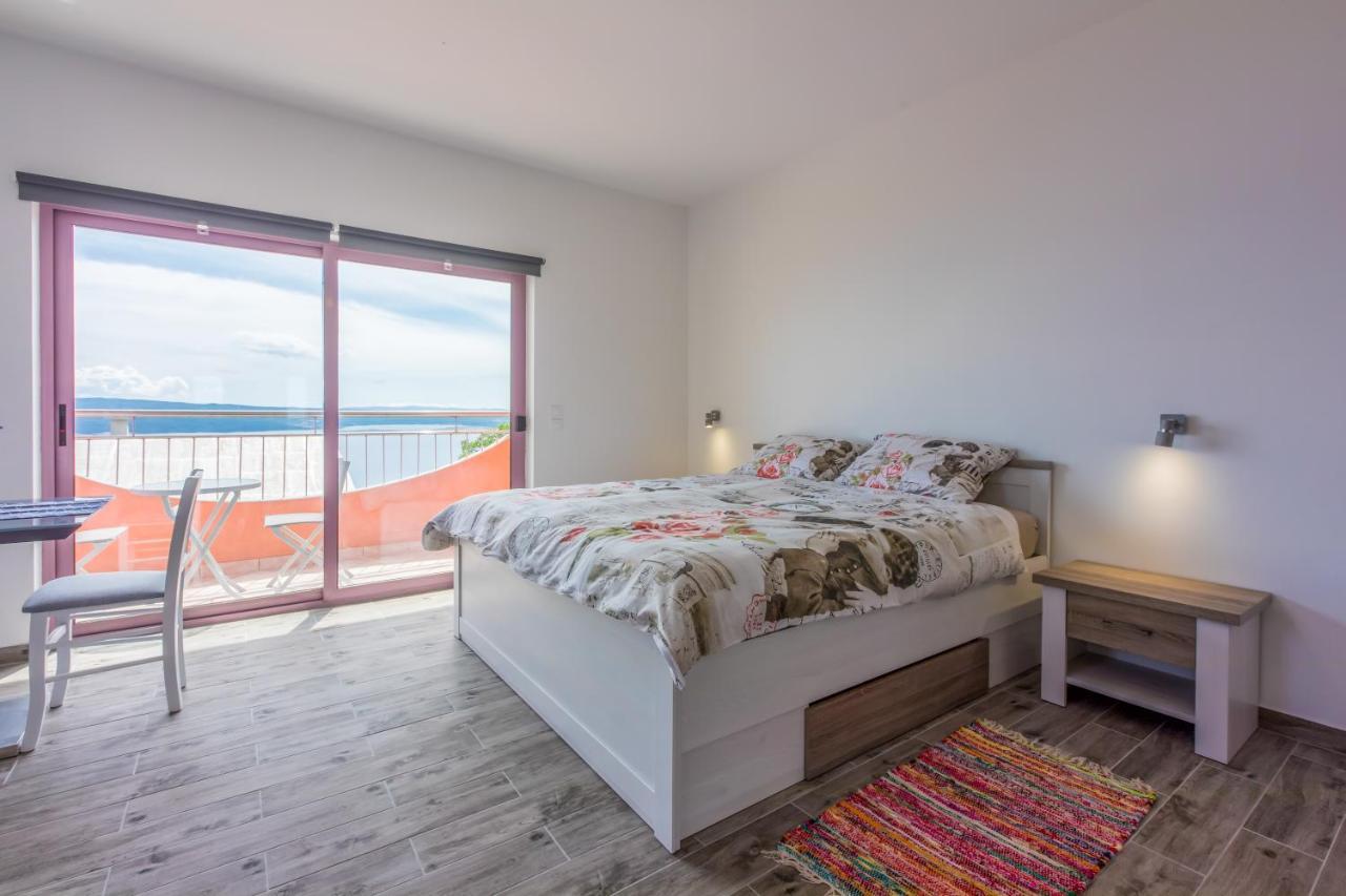 Apartmani Rino Dramalj Esterno foto
