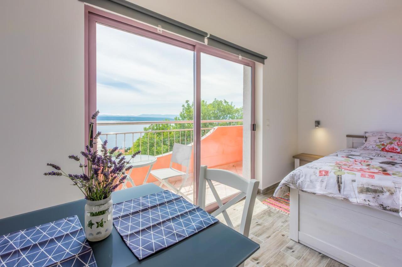 Apartmani Rino Dramalj Esterno foto