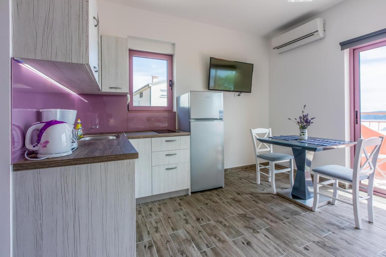 Apartmani Rino Dramalj Esterno foto